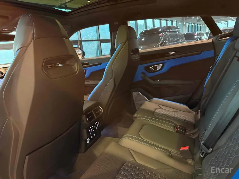 Фото 9 - Lamborghini Urus