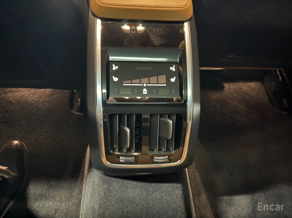 Фото 18 - Volvo S90