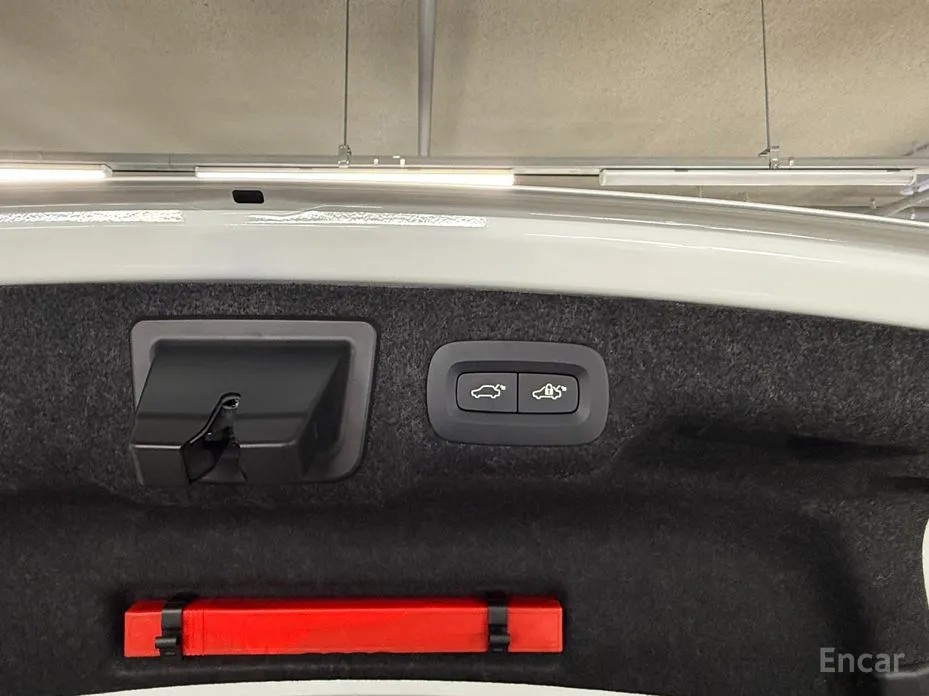 Фото 20 - Volvo S90