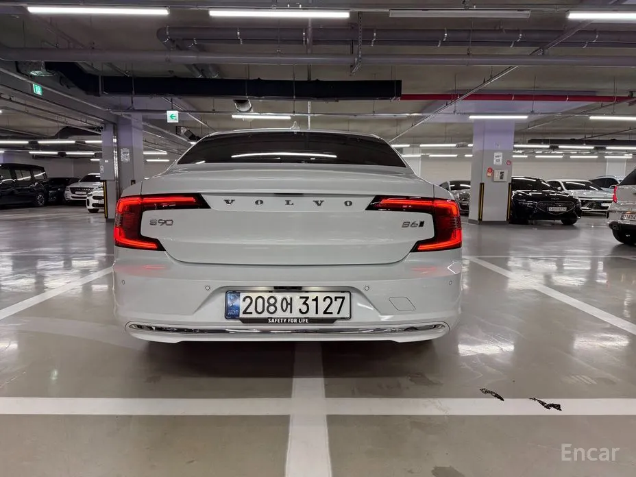 Фото 4 - Volvo S90