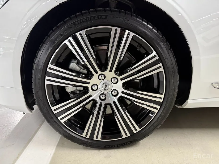 Фото 5 - Volvo S90