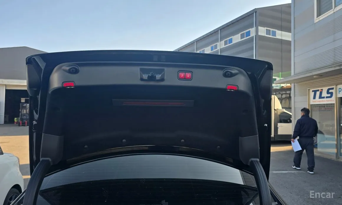 Фото 14 - Mercedes-Benz S-Class