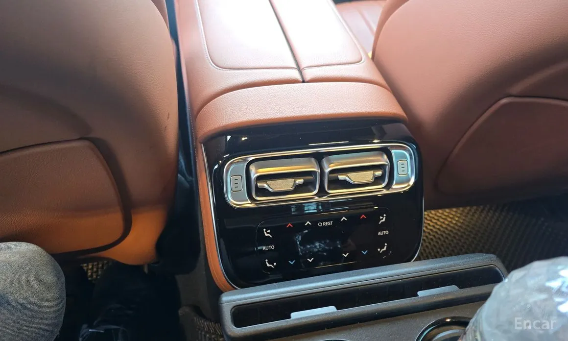 Фото 8 - Mercedes-Benz S-Class