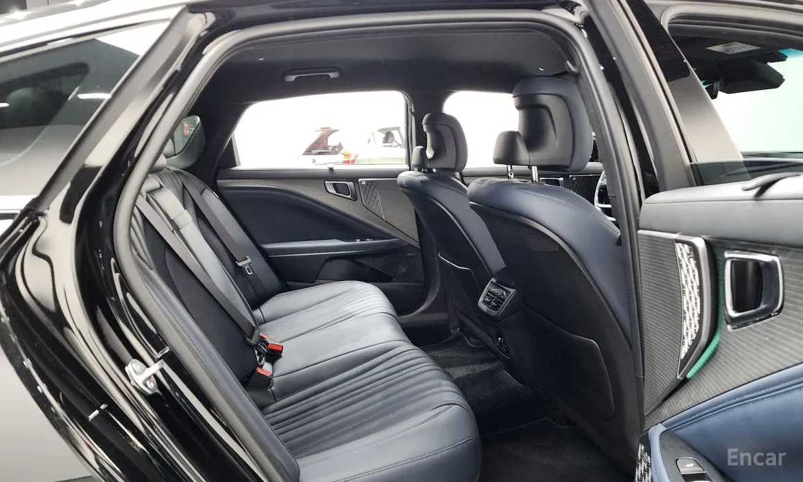 Фото 12 - Kia K8