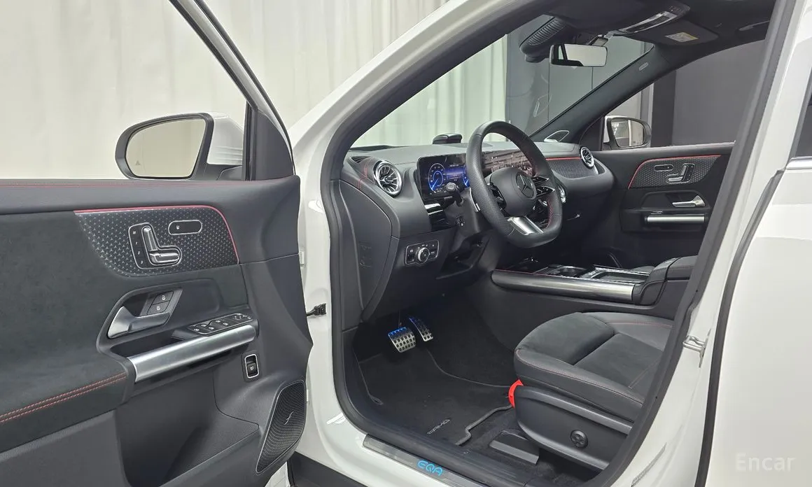 Фото 11 - Mercedes-Benz EQA