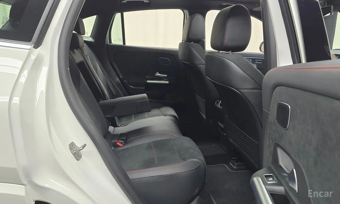 Фото 12 - Mercedes-Benz EQA