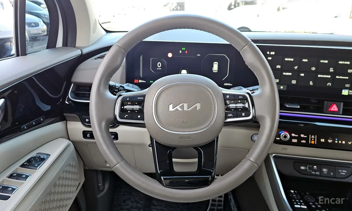 Фото 13 - Kia Carnival