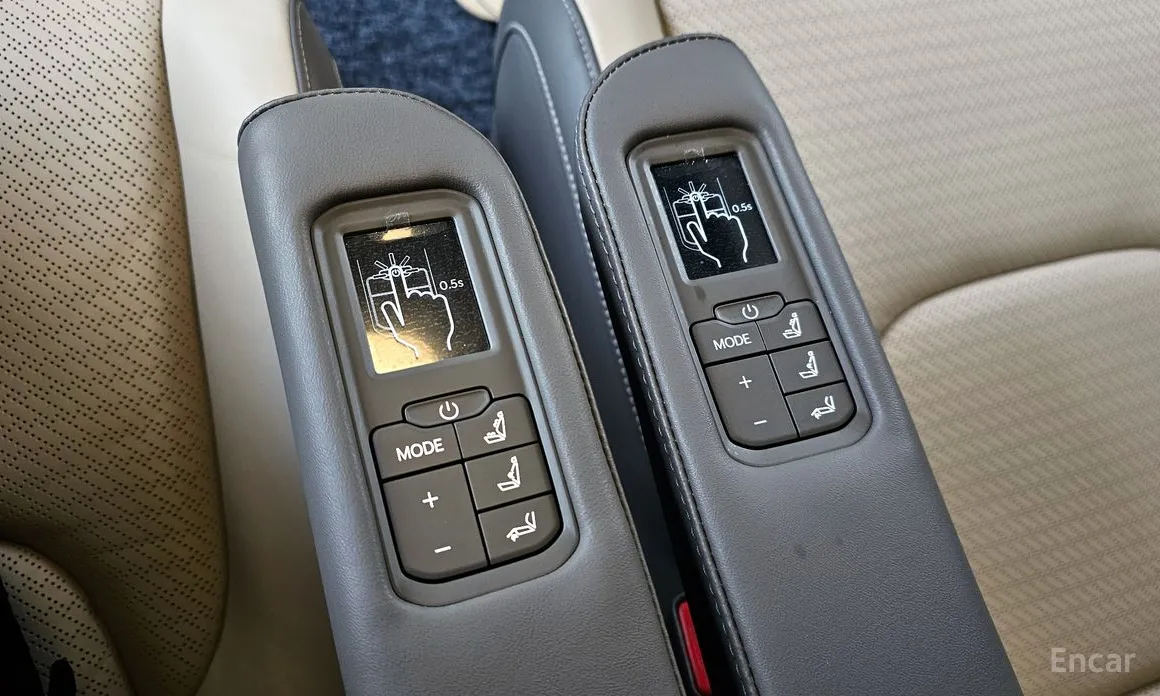 Фото 18 - Kia Carnival