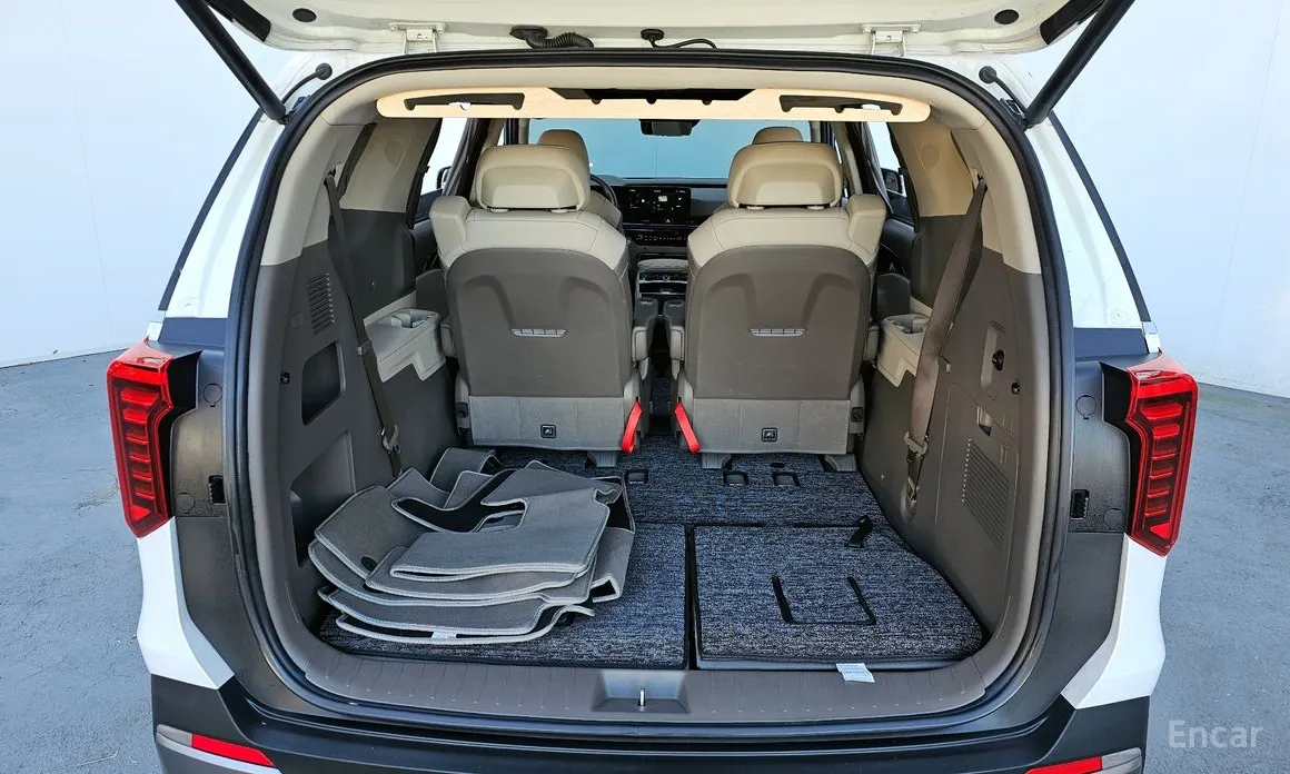 Фото 20 - Kia Carnival