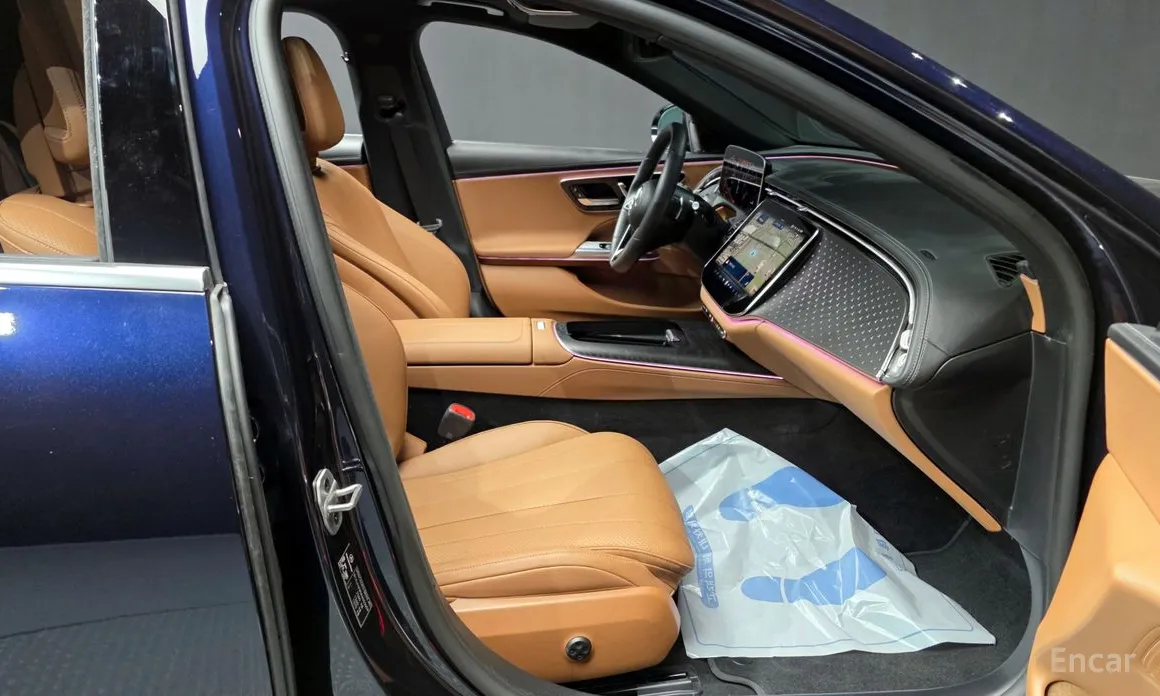 Фото 11 - Mercedes-Benz E-Class