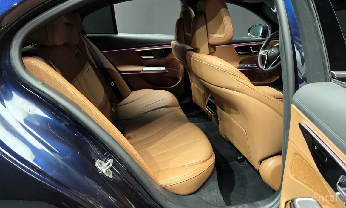 Фото 12 - Mercedes-Benz E-Class