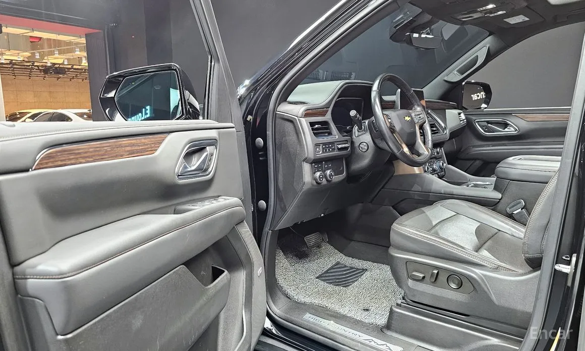 Фото 11 - Chevrolet Tahoe