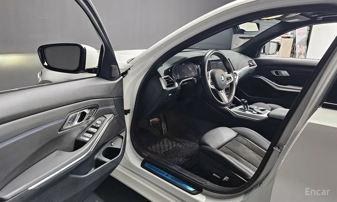 Фото 10 - BMW 3 Series