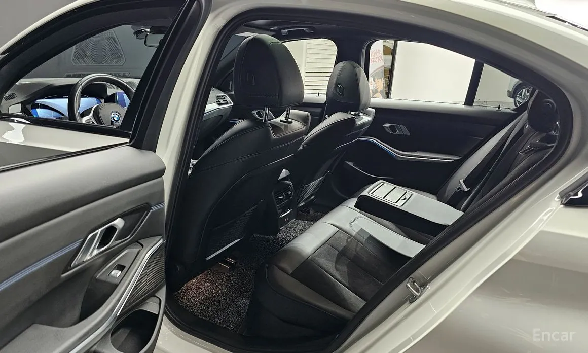 Фото 11 - BMW 3 Series