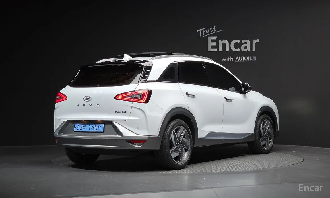 Фото 2 - Hyundai Nexo