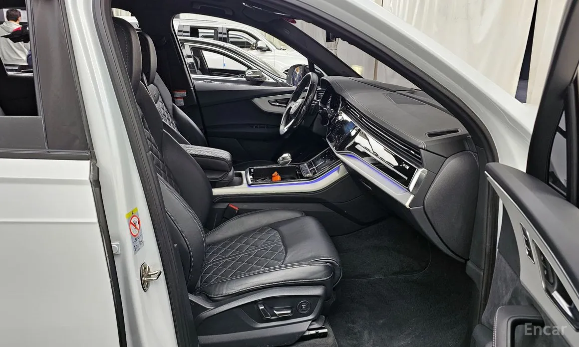 Фото 11 - Audi Q7