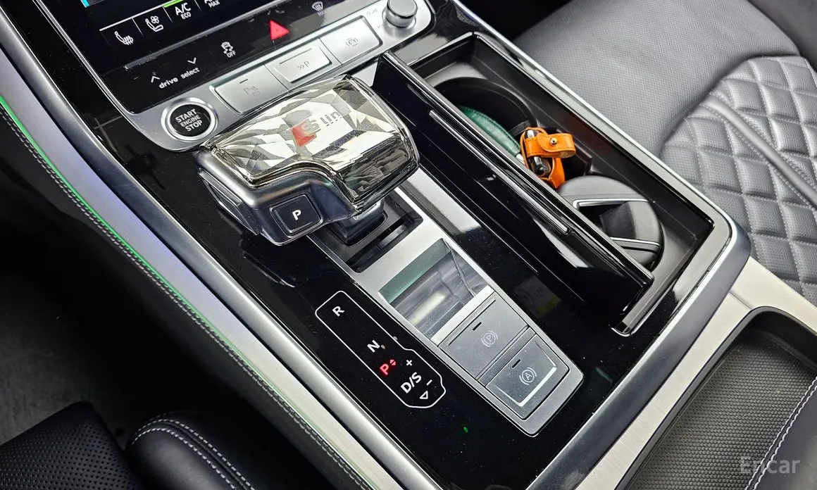 Фото 9 - Audi Q7