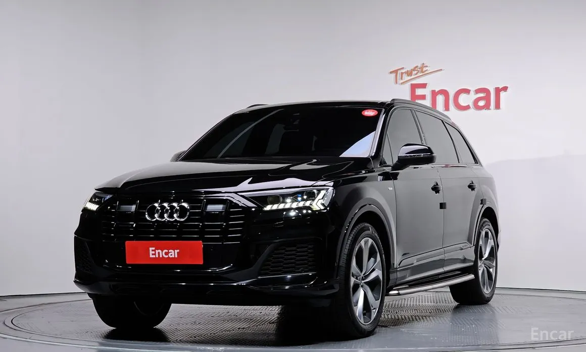 Фото 1 - Audi Q7