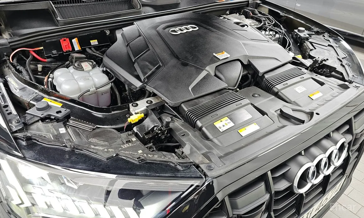 Фото 6 - Audi Q7