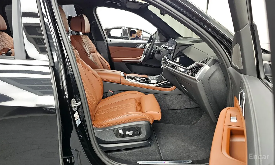 Фото 11 - BMW X7