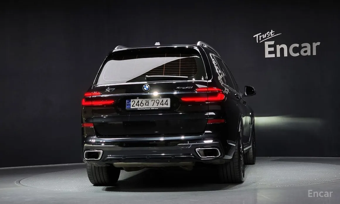 Фото 4 - BMW X7