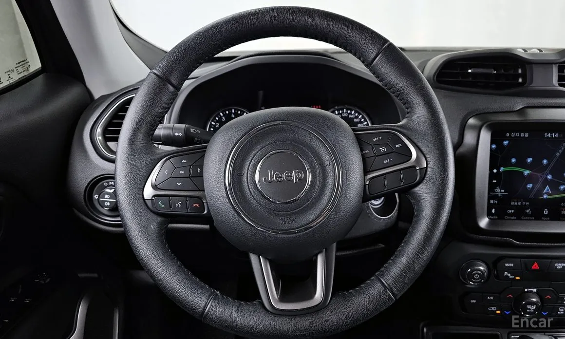 Фото 13 - Jeep Renegade