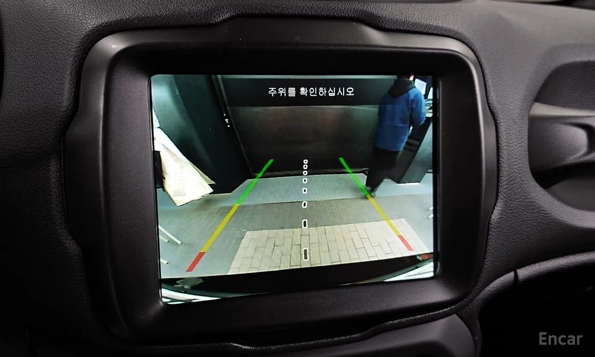 Фото 16 - Jeep Renegade