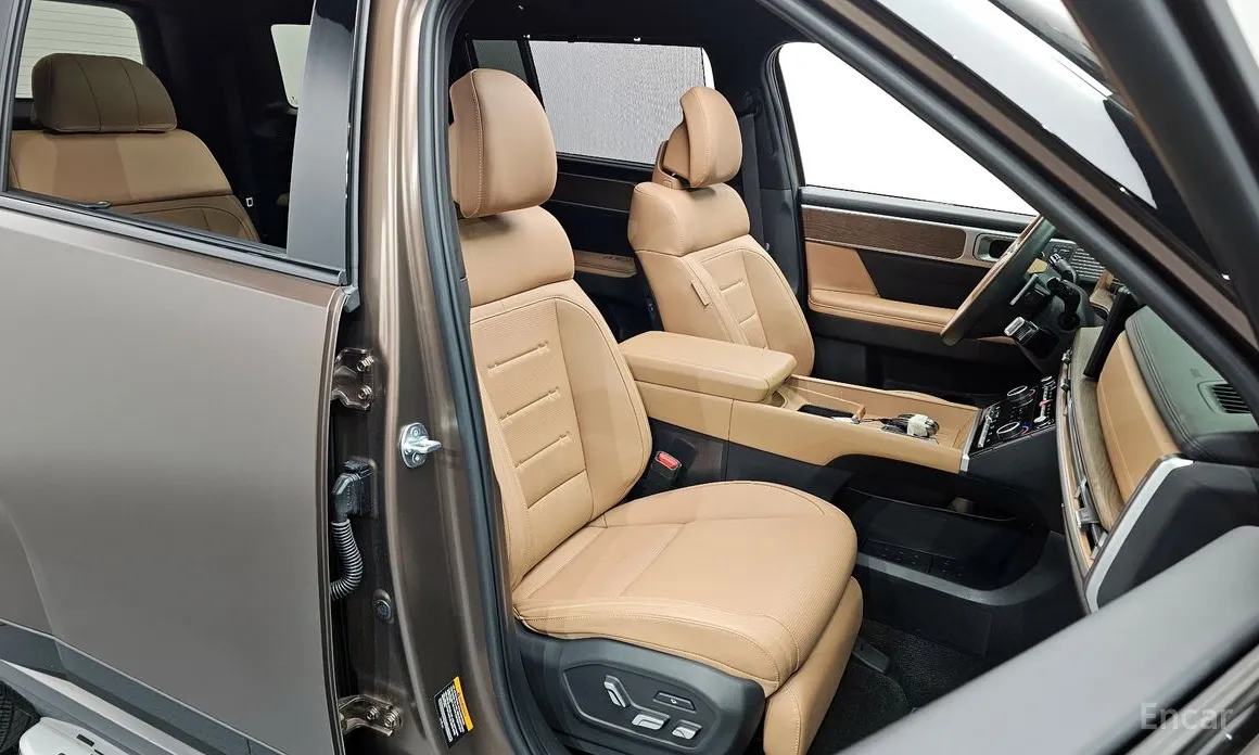 Фото 12 - Hyundai Santa Fe