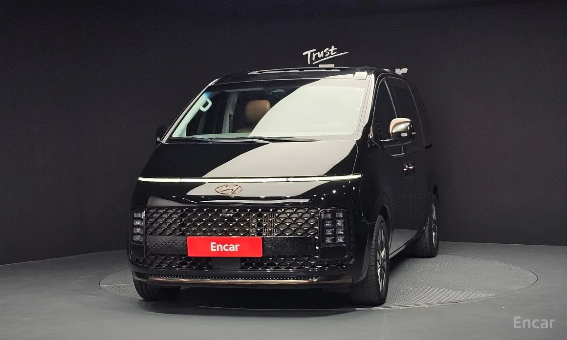 Фото 3 - Hyundai Staria