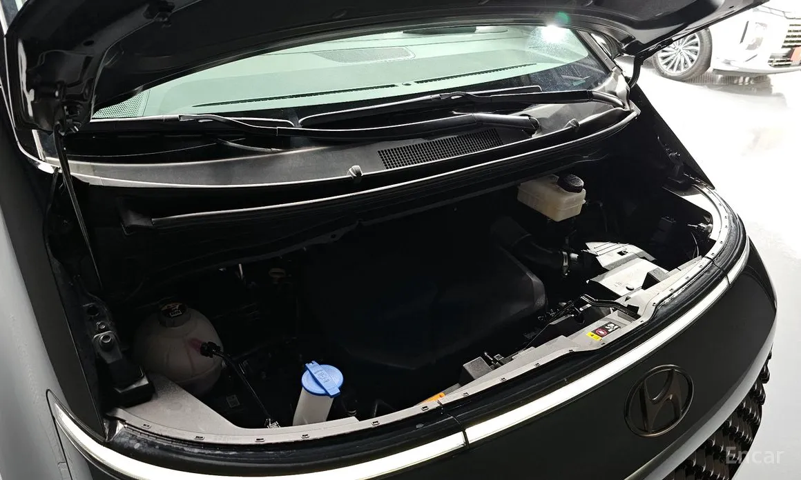 Фото 6 - Hyundai Staria