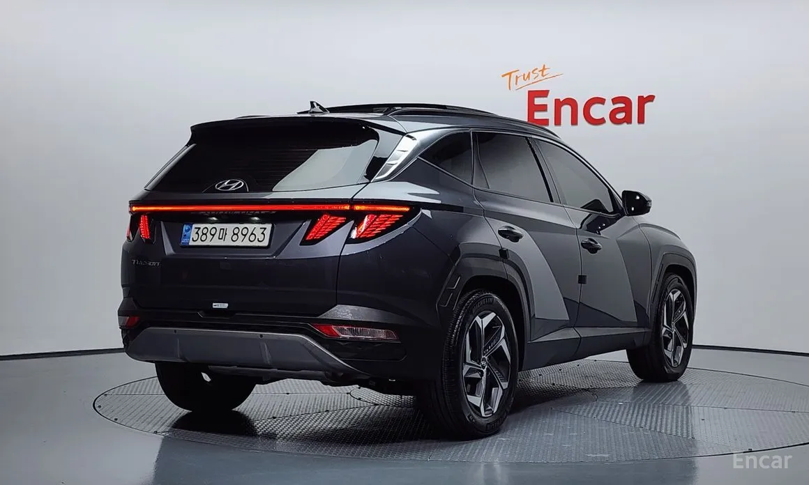 Фото 2 - Hyundai Tucson