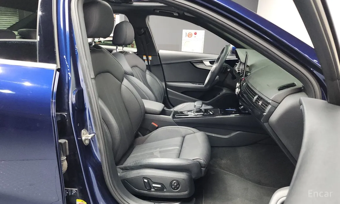 Фото 11 - Audi A4