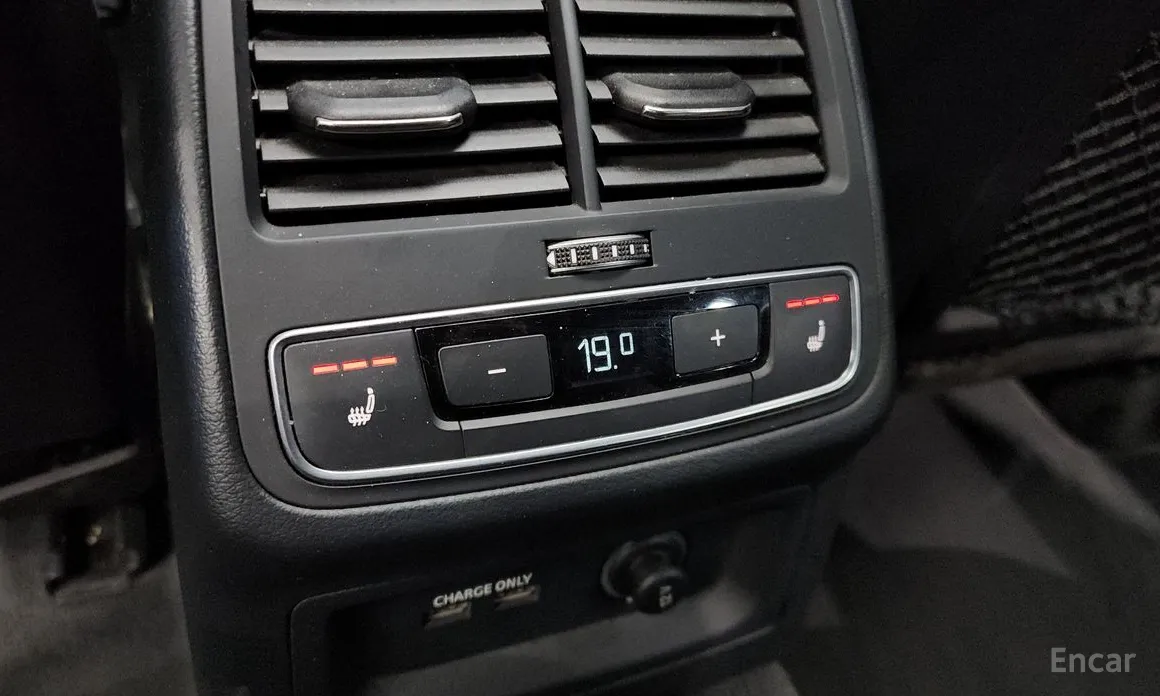 Фото 19 - Audi A4