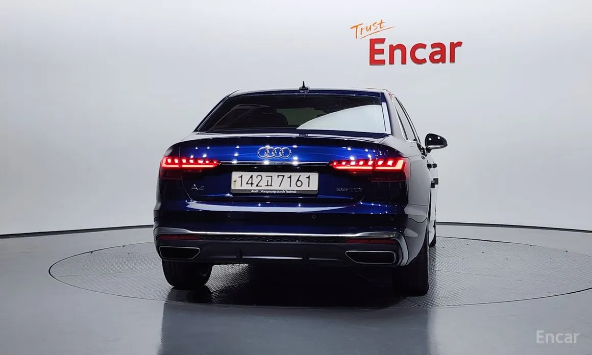 Фото 4 - Audi A4