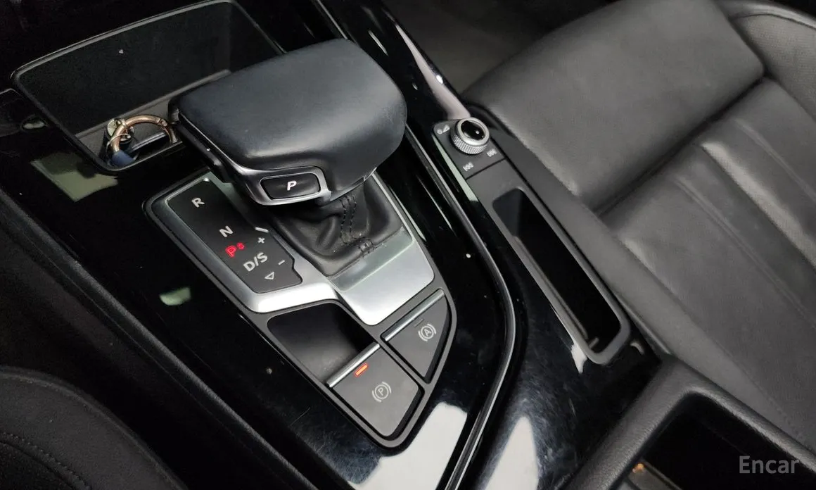 Фото 9 - Audi A4