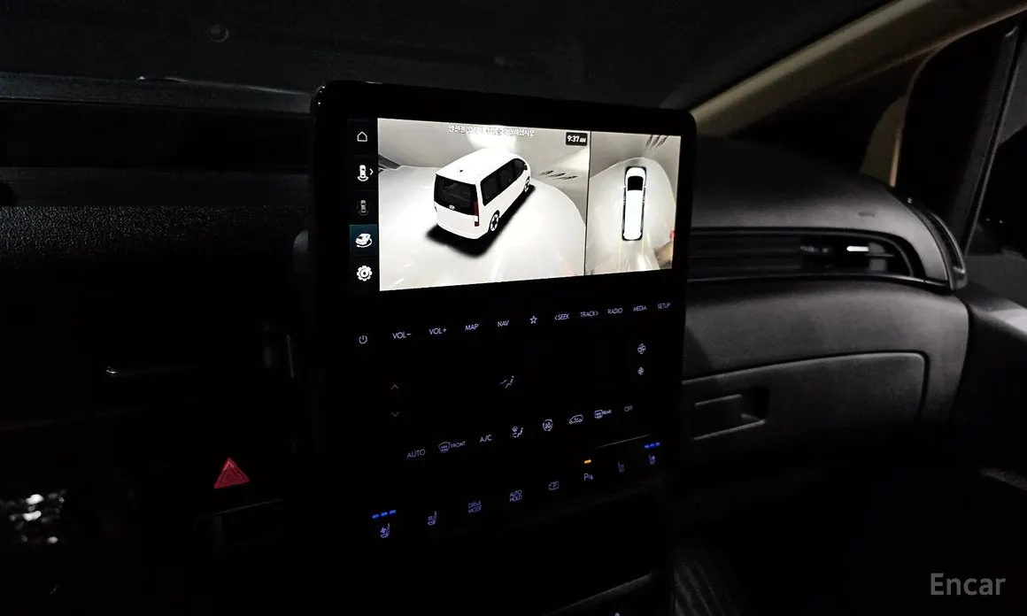 Фото 16 - Hyundai Staria