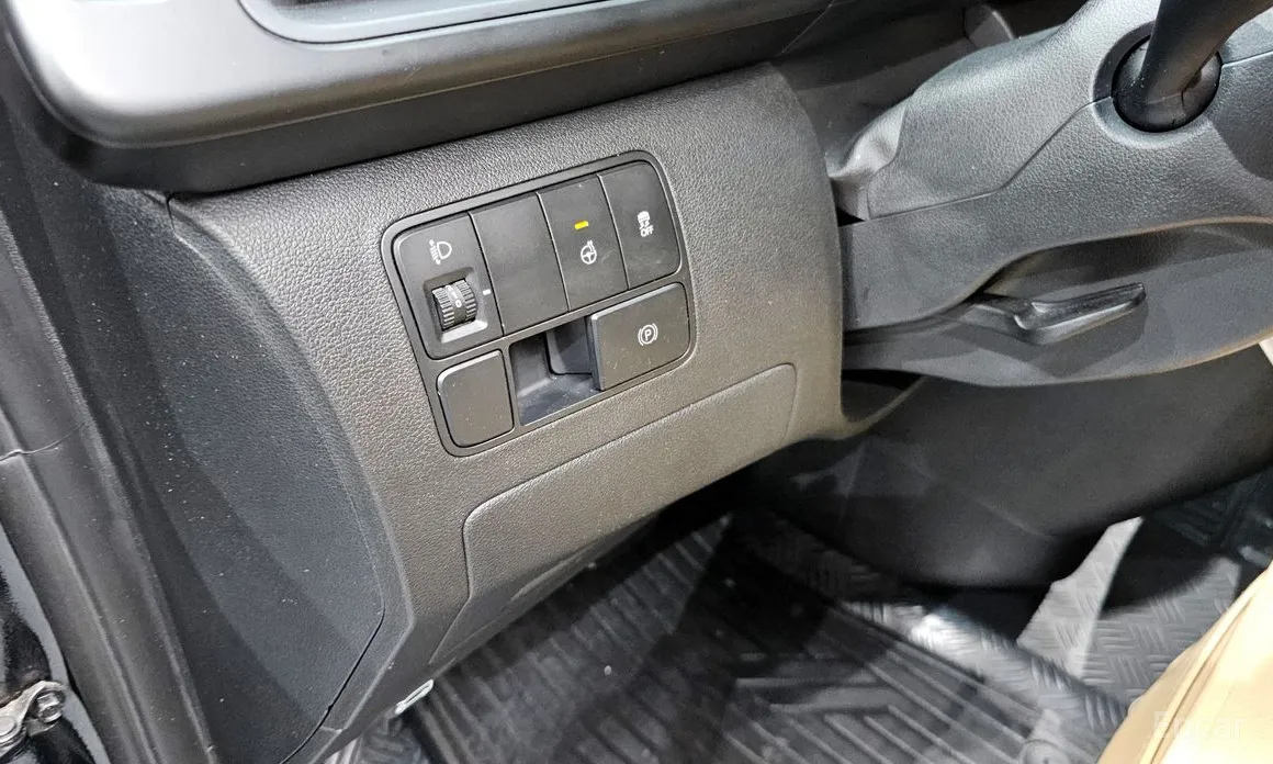 Фото 17 - Hyundai Staria