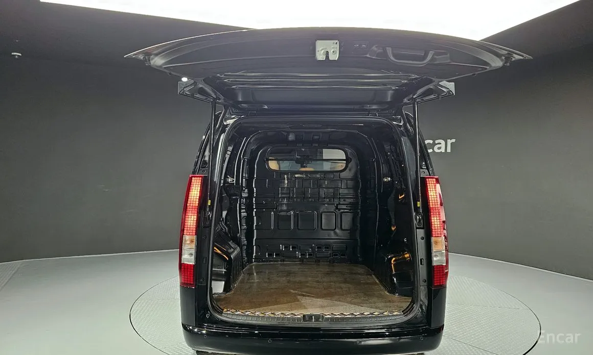 Фото 20 - Hyundai Staria