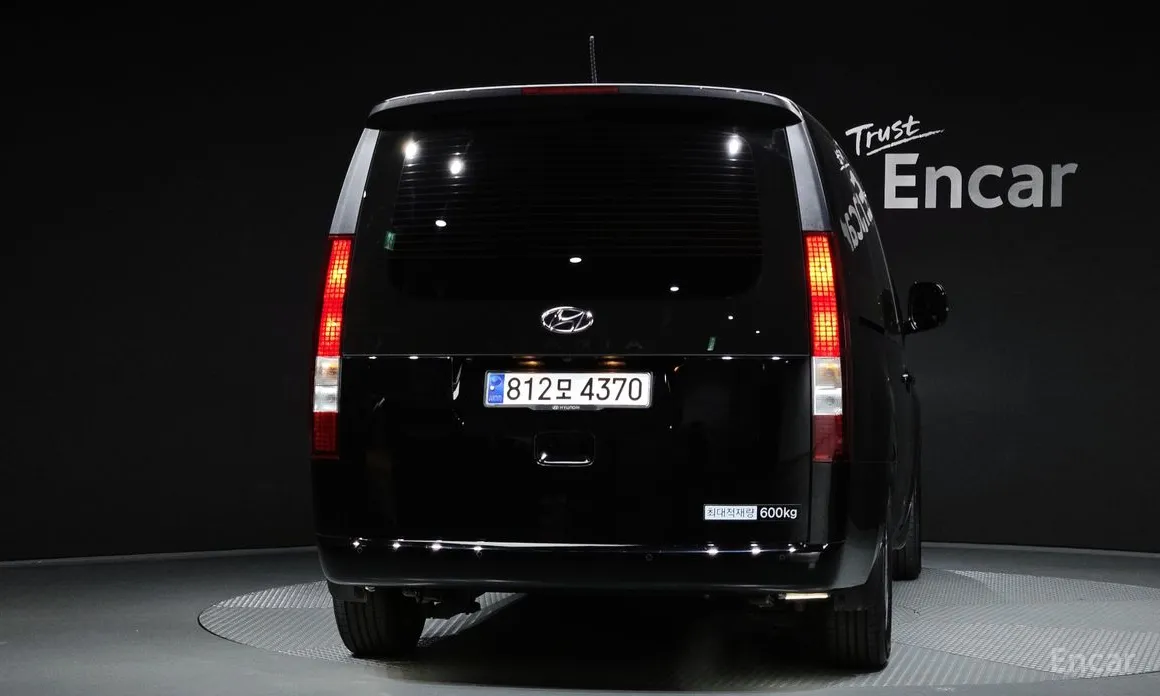 Фото 4 - Hyundai Staria