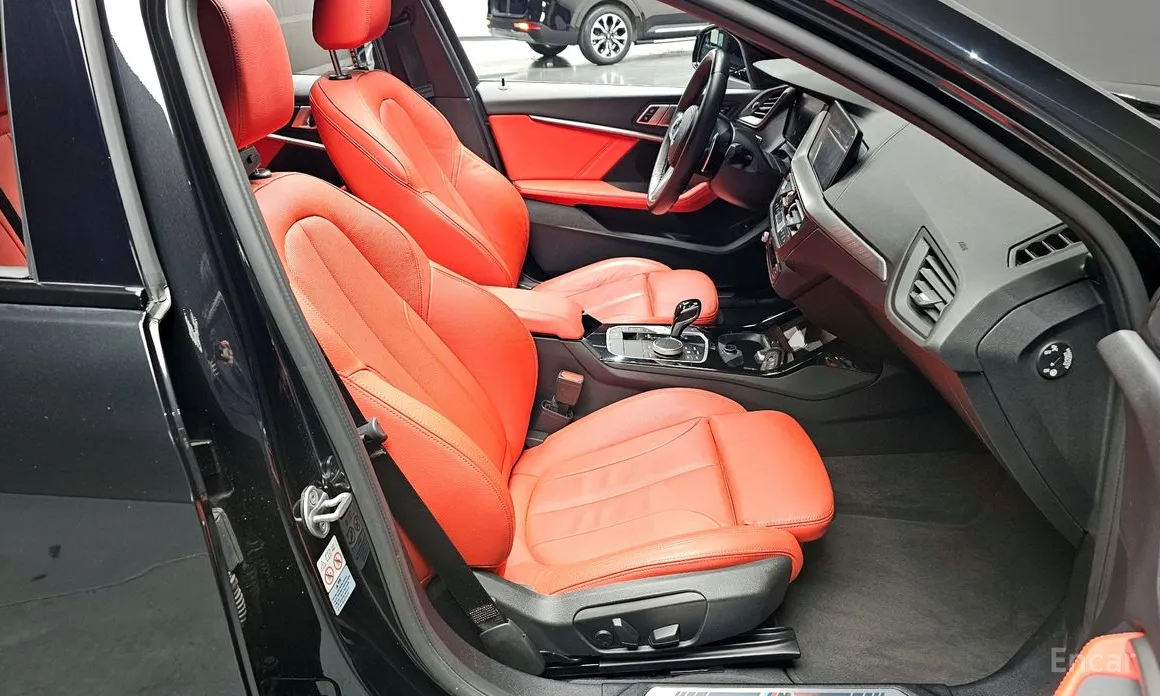 Фото 10 - BMW 1 Series