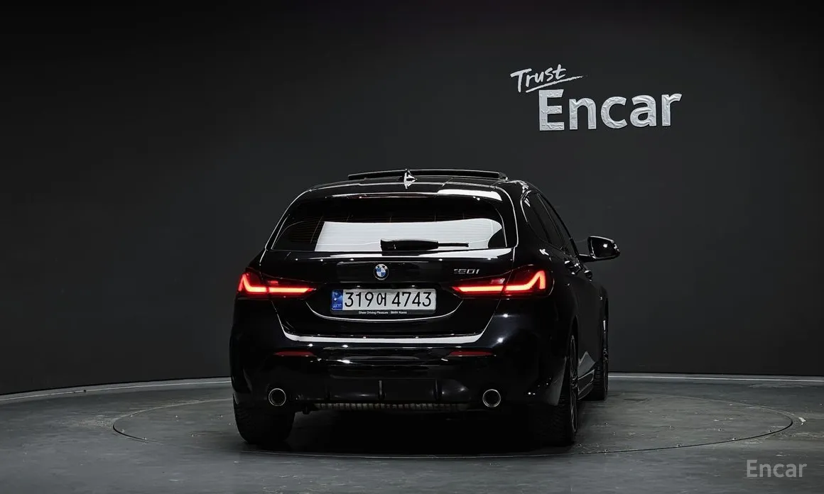 Фото 4 - BMW 1 Series