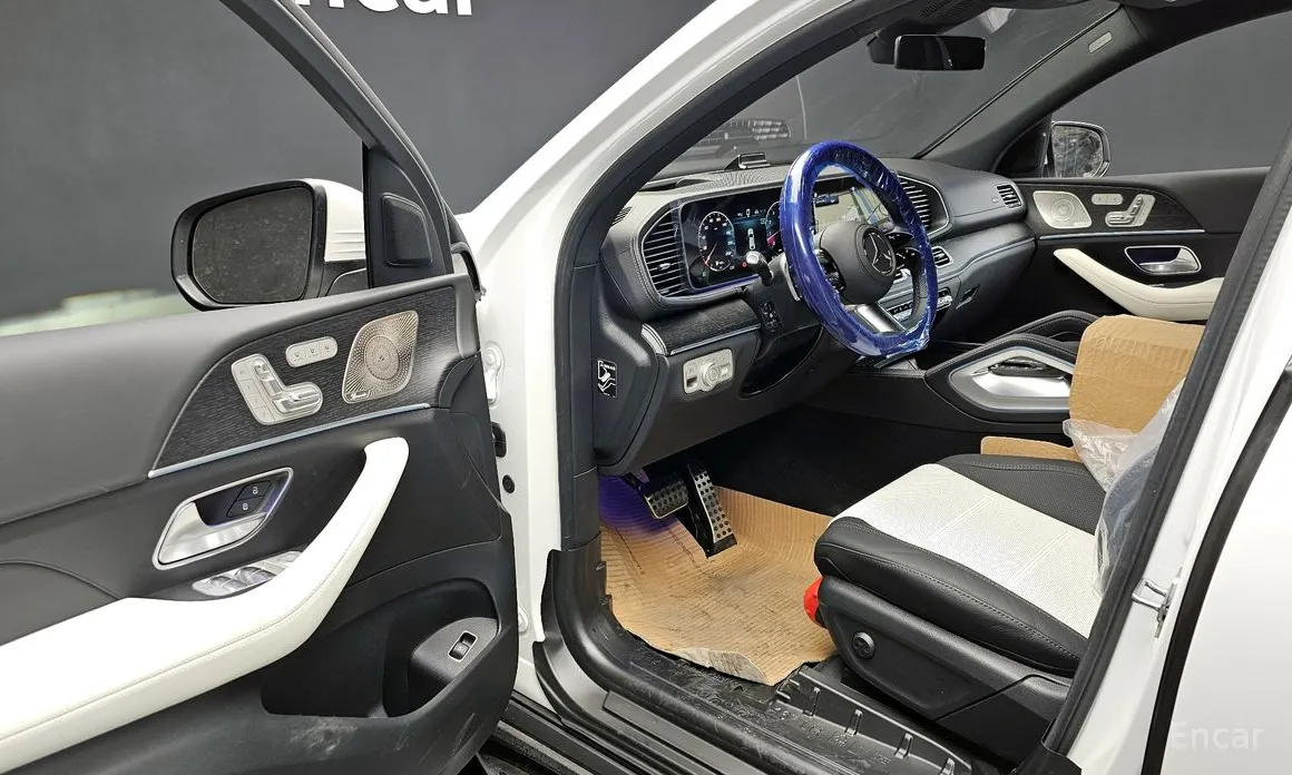 Фото 11 - Mercedes-Benz GLE-Class