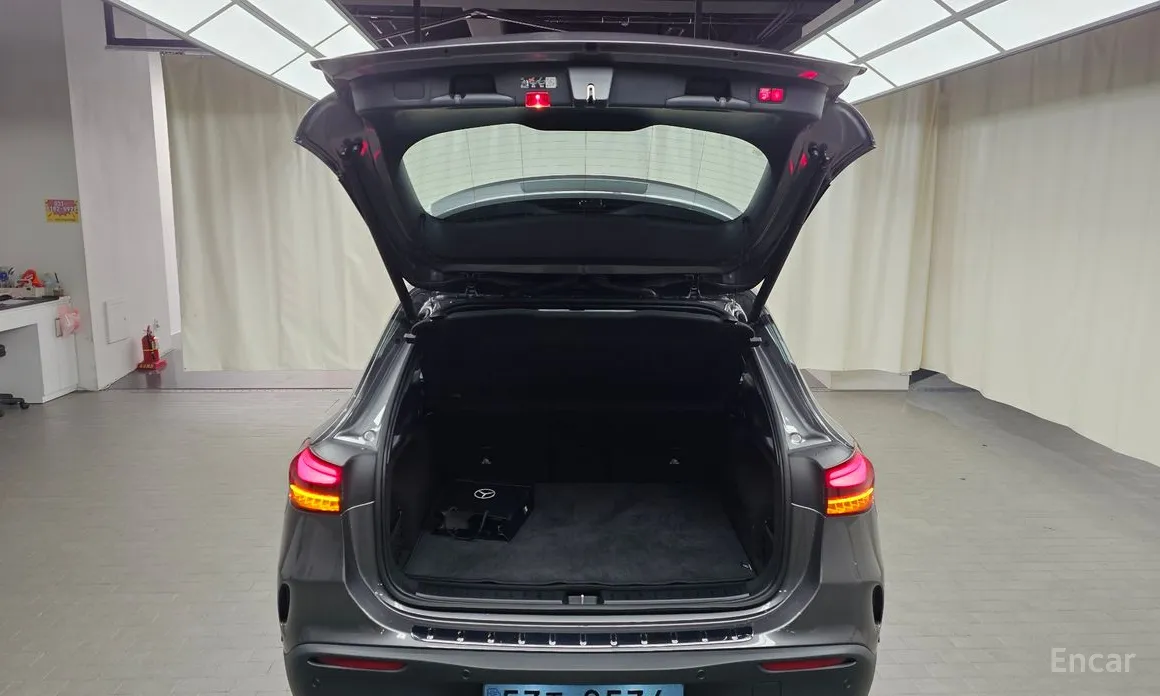 Фото 20 - Mercedes-Benz EQA