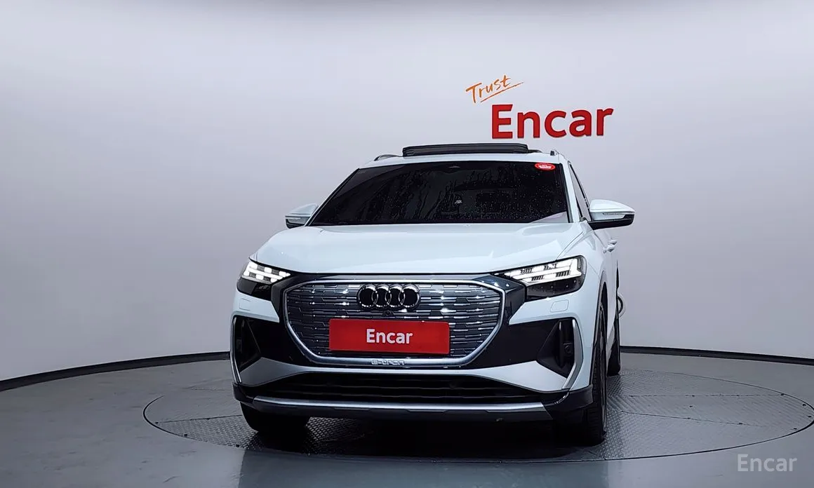 Фото 3 - Audi Q4 e-tron