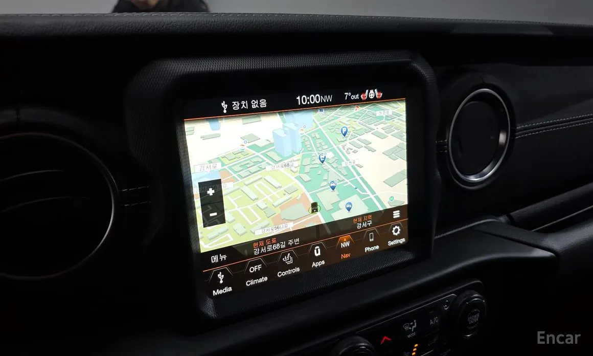 Фото 15 - Jeep Wrangler