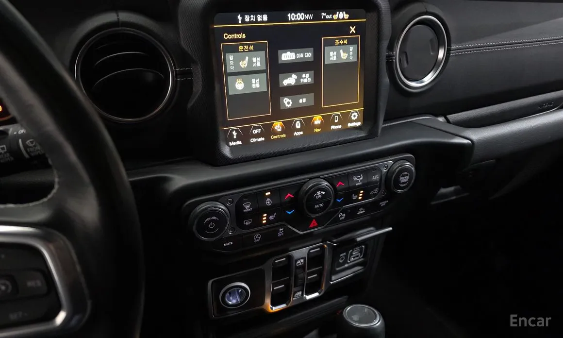 Фото 17 - Jeep Wrangler