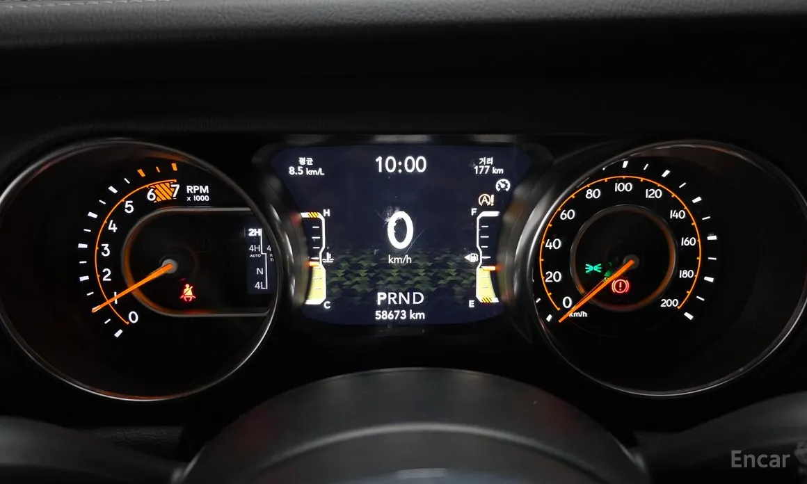 Фото 8 - Jeep Wrangler