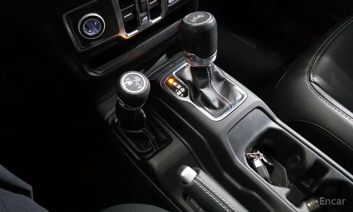 Фото 9 - Jeep Wrangler