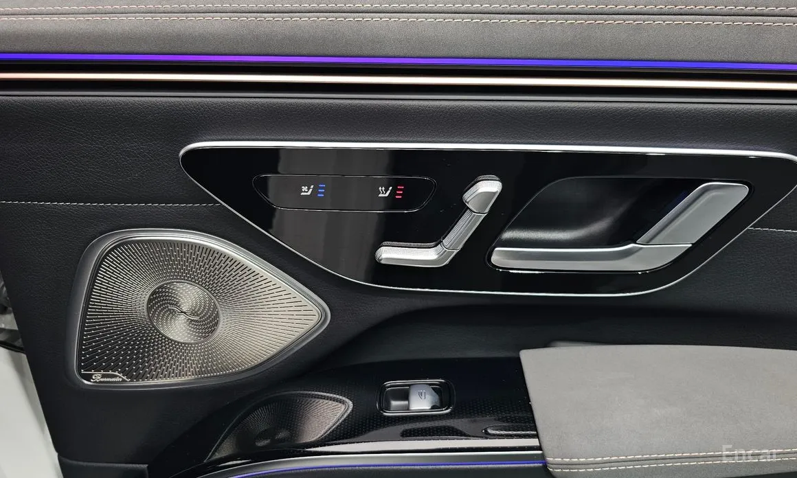 Фото 19 - Mercedes-Benz EQS