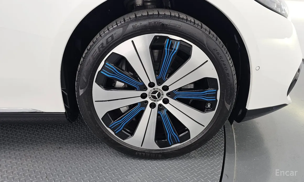 Фото 5 - Mercedes-Benz EQS